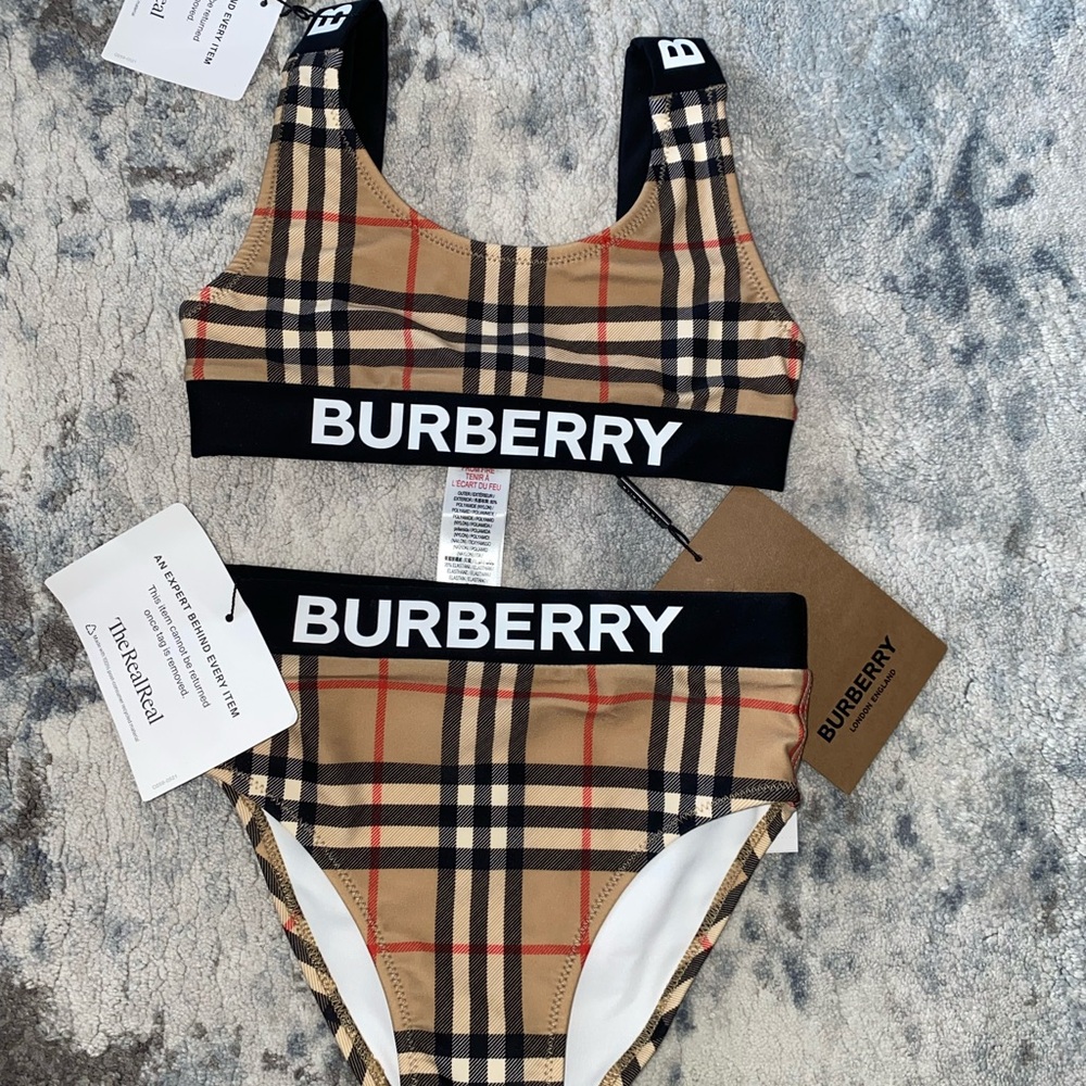 Burberry kids 2pc size 6Y